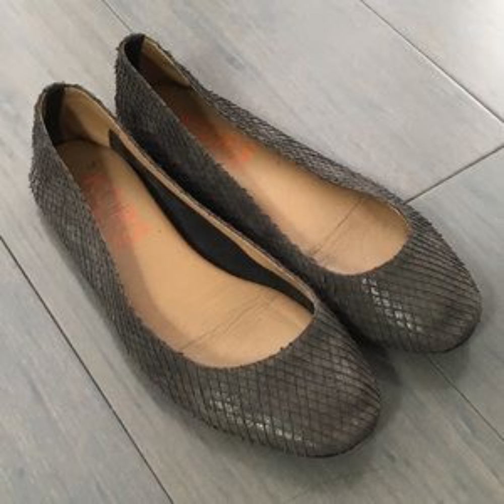 Kors Michael Kors Grey Ballet Flats Size 6